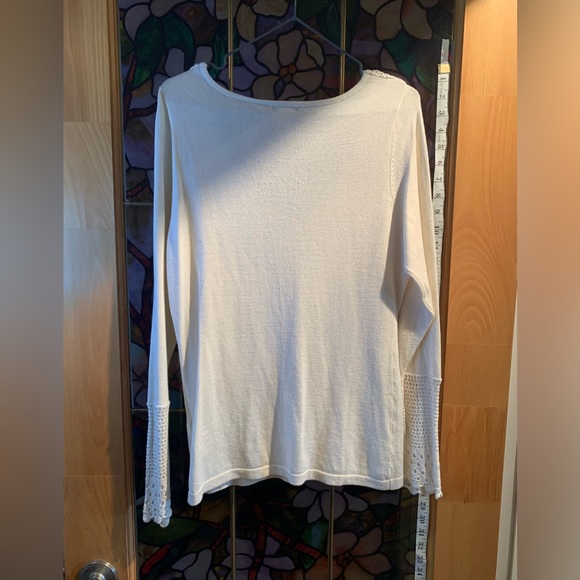 Large women’s VENUS lightweight cream nit sweater. - Picture 3 of 3